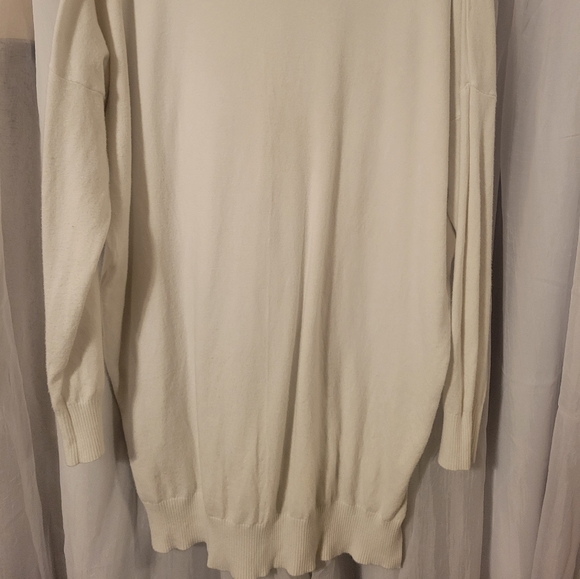 Ivory Dreamers split hem tunic sweater - Picture 5 of 7